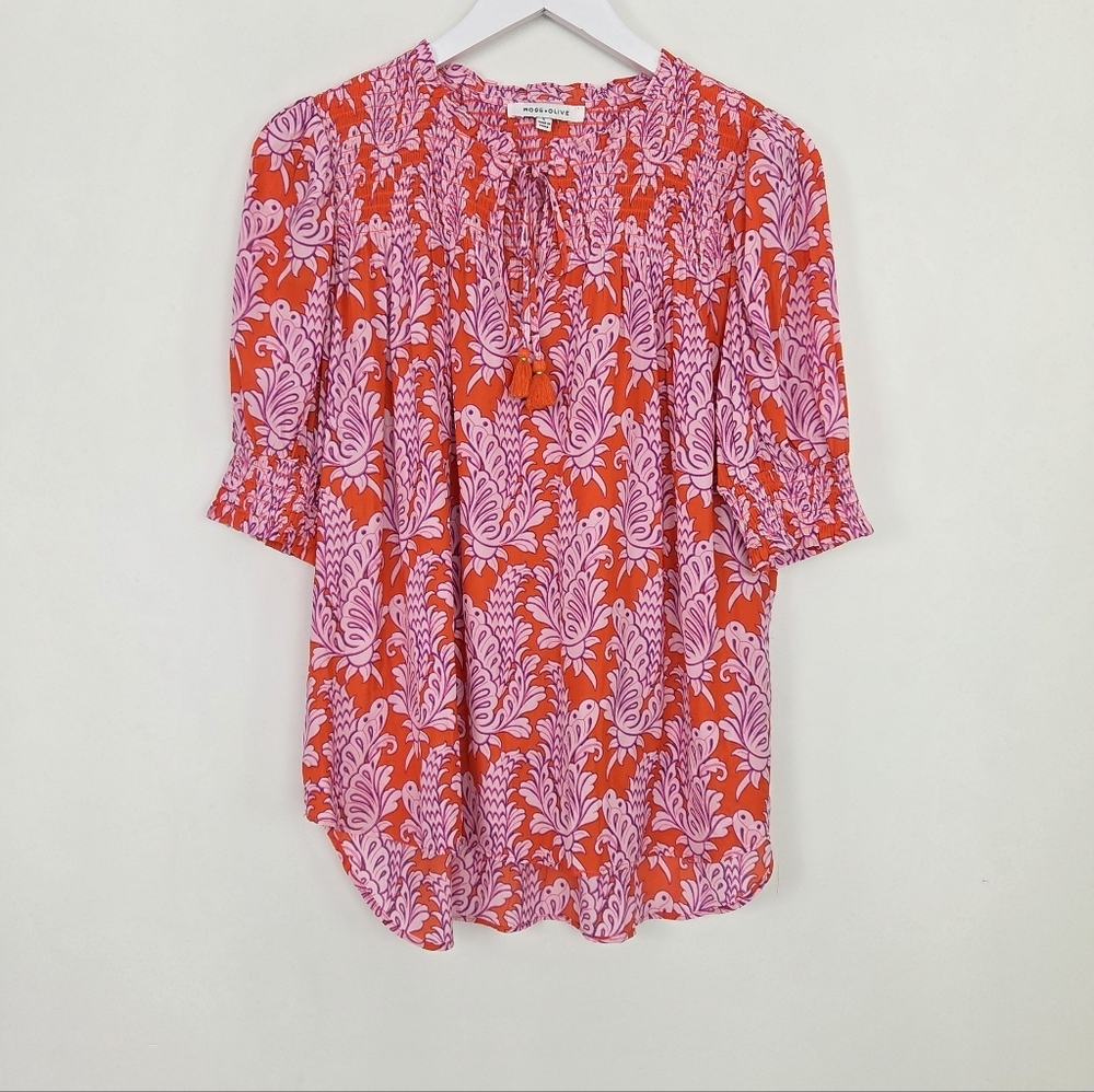 Rose + Olive Pink and Orange Print Smocked Detail V-Neck Blouse Size L